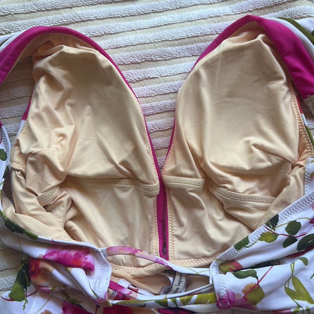 NEW NANETTE LEPORE Floral Plunge one piece Swimsuit size 6/8 - Picture 9 of 12